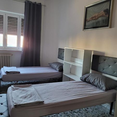 Vittoria Alata Hotel Bari Exterior foto